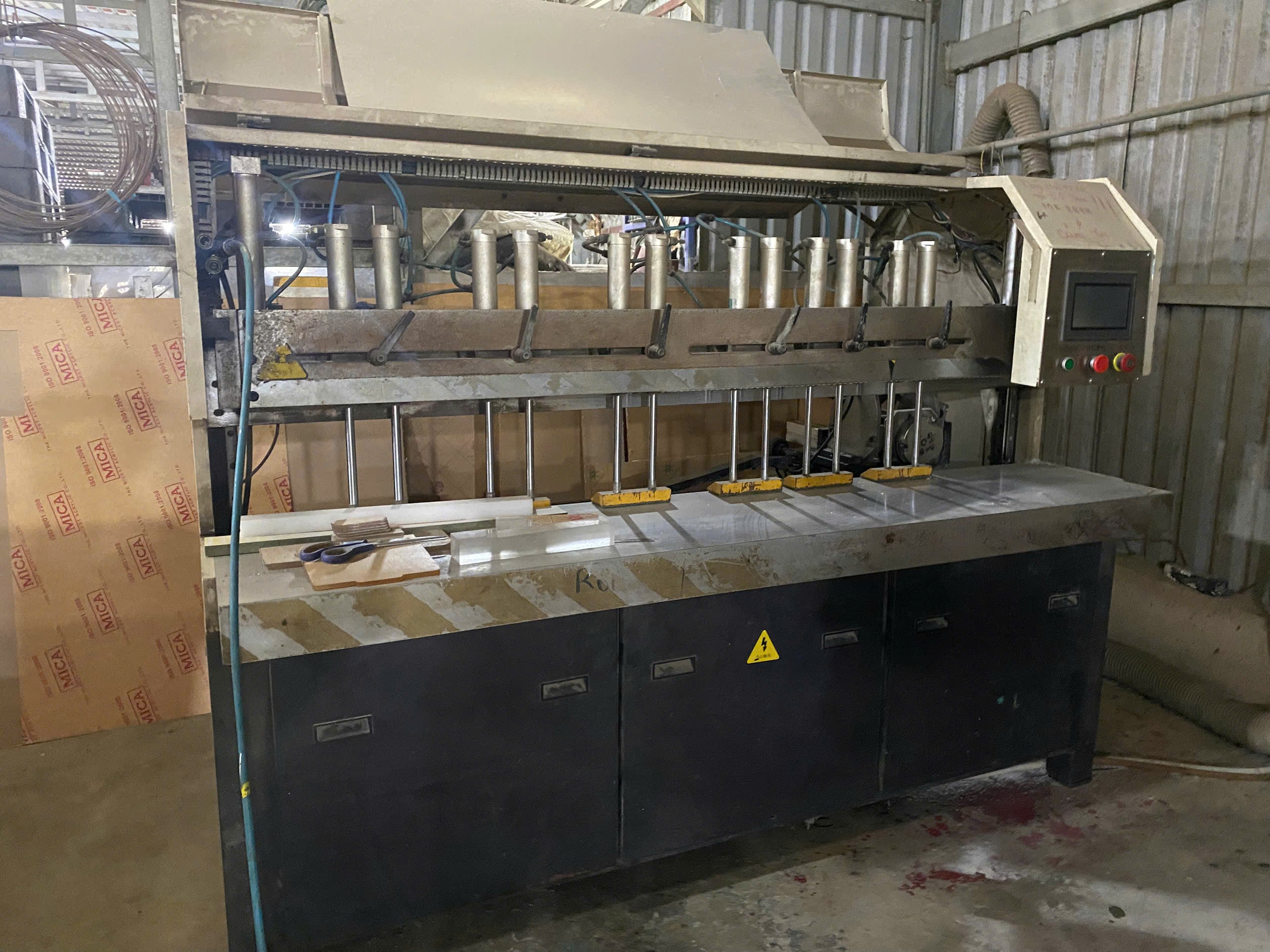 Grinding machine 3